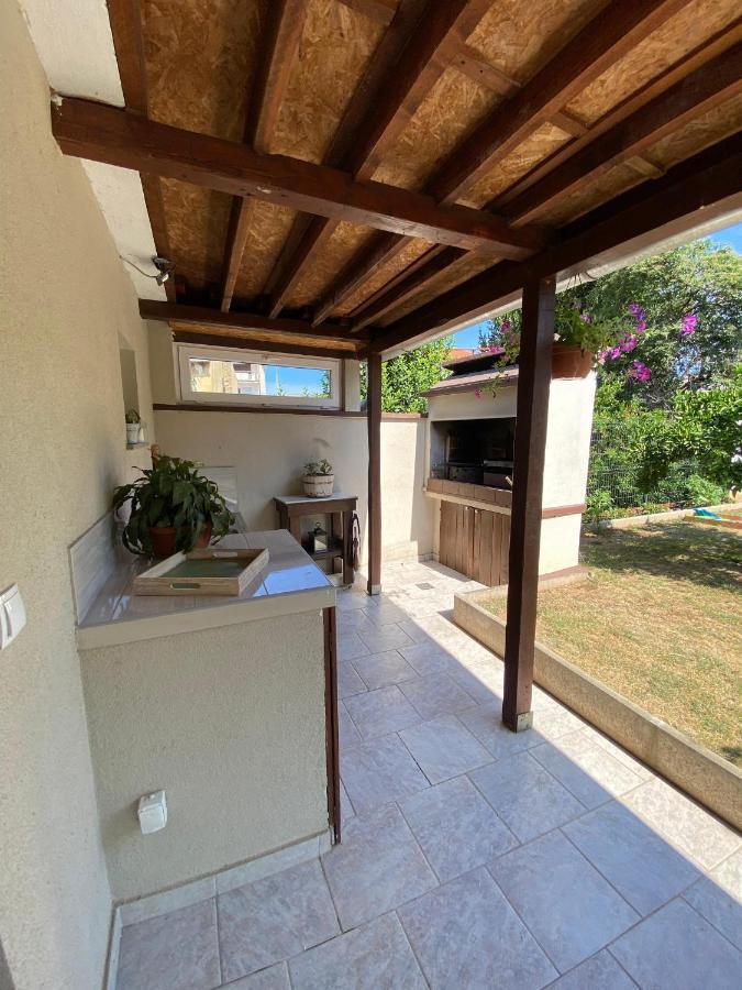 Apartman Cukar II Pula Apartment Bagian luar foto